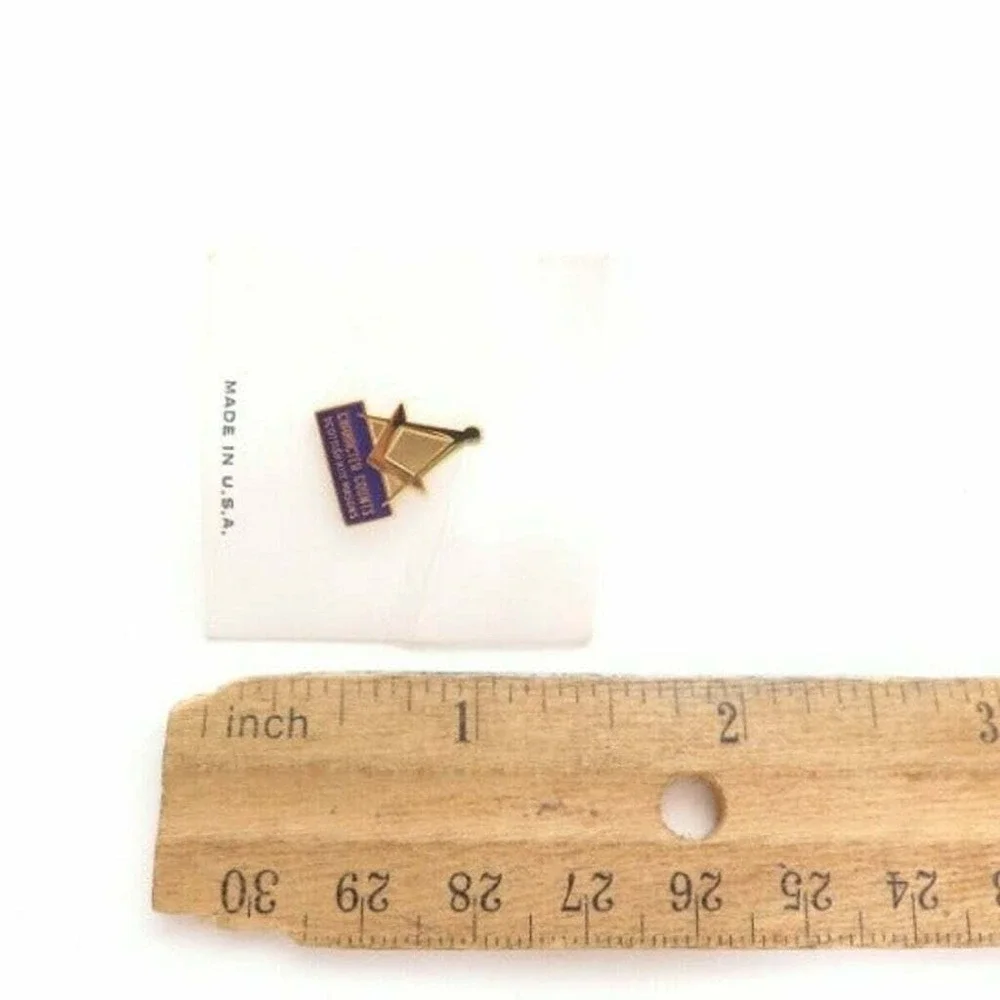 VINTAGE FREE MASONS SCOTTISH RITE MASONIC GOLD PLATE TIE‎ TAC PIN